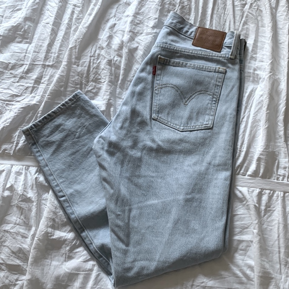 Levi’s Wedgie fit size 28 Jeans